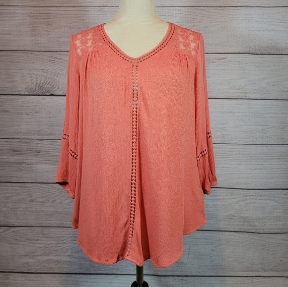 JohnPaulRichard Tops - JOHN Paul Richard Textured Lace 3/4 Sleeve Blouse Coral Size Medium
